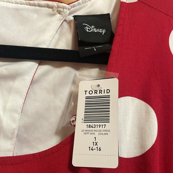 Torrid, Minnie mouse inspired dress. - Picture 4 of 4